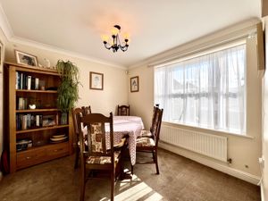 Dining Room- click for photo gallery